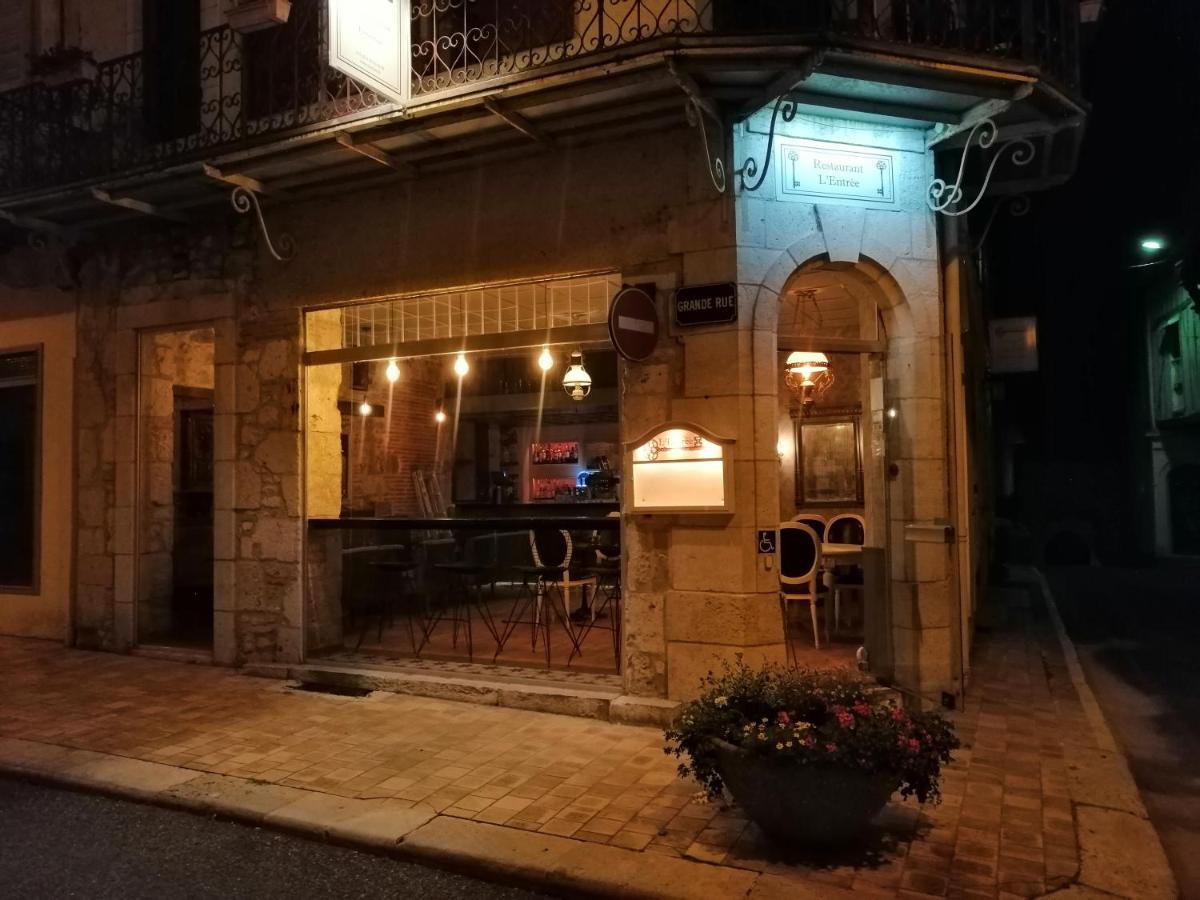 L'Entree Chambres D'Hotes Bar & Restaurant Castillonnès Exterior foto